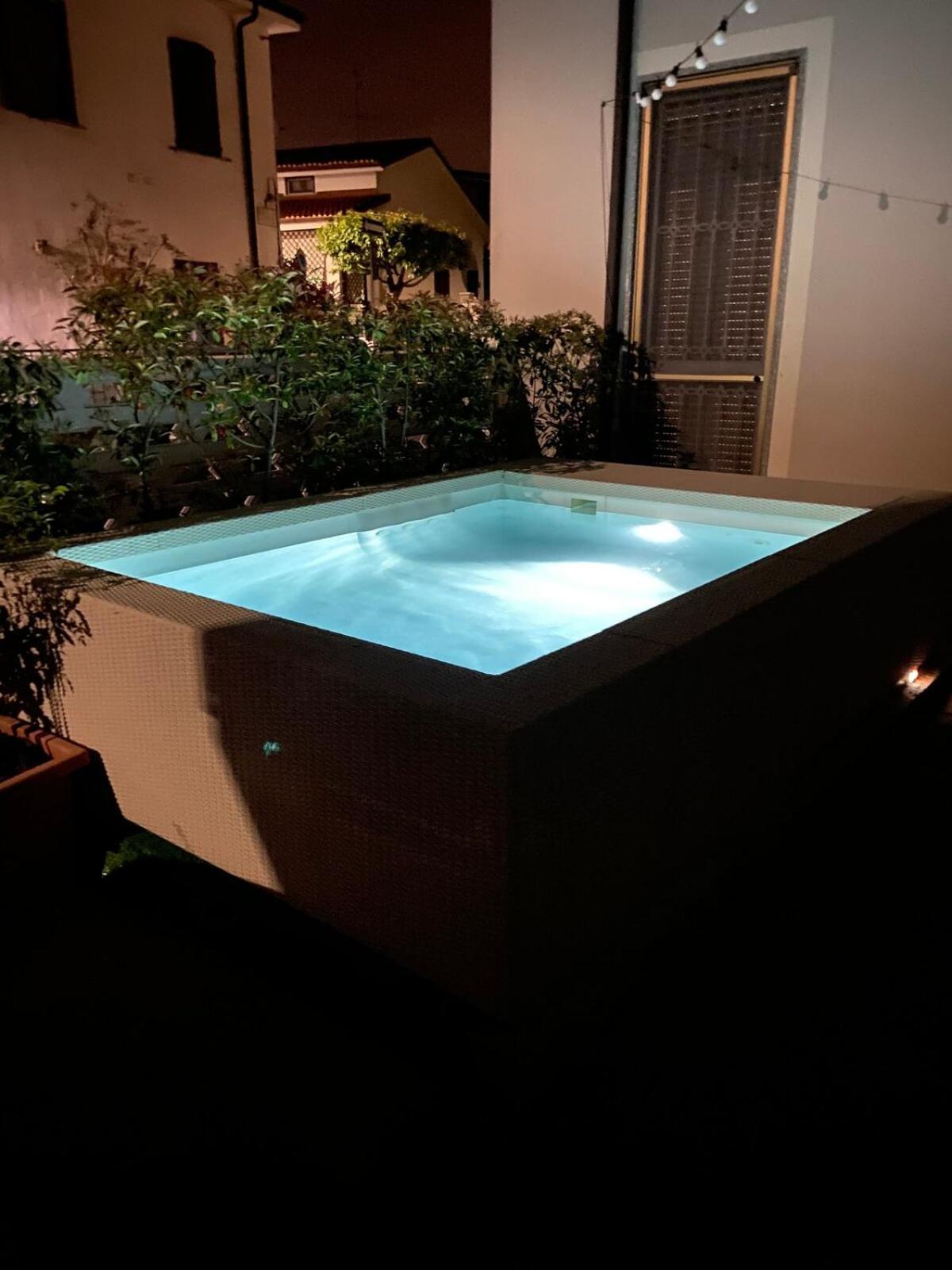 Jacuzzi & Relax - Casa Indipendente 20Min Da Milano Villa Zelo Buon Persico Kültér fotó