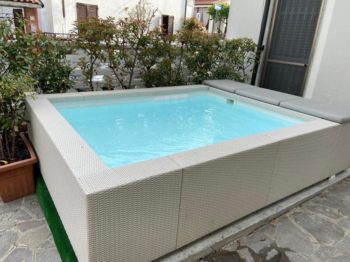 Jacuzzi & Relax - Casa Indipendente 20Min Da Milano Villa Zelo Buon Persico Kültér fotó
