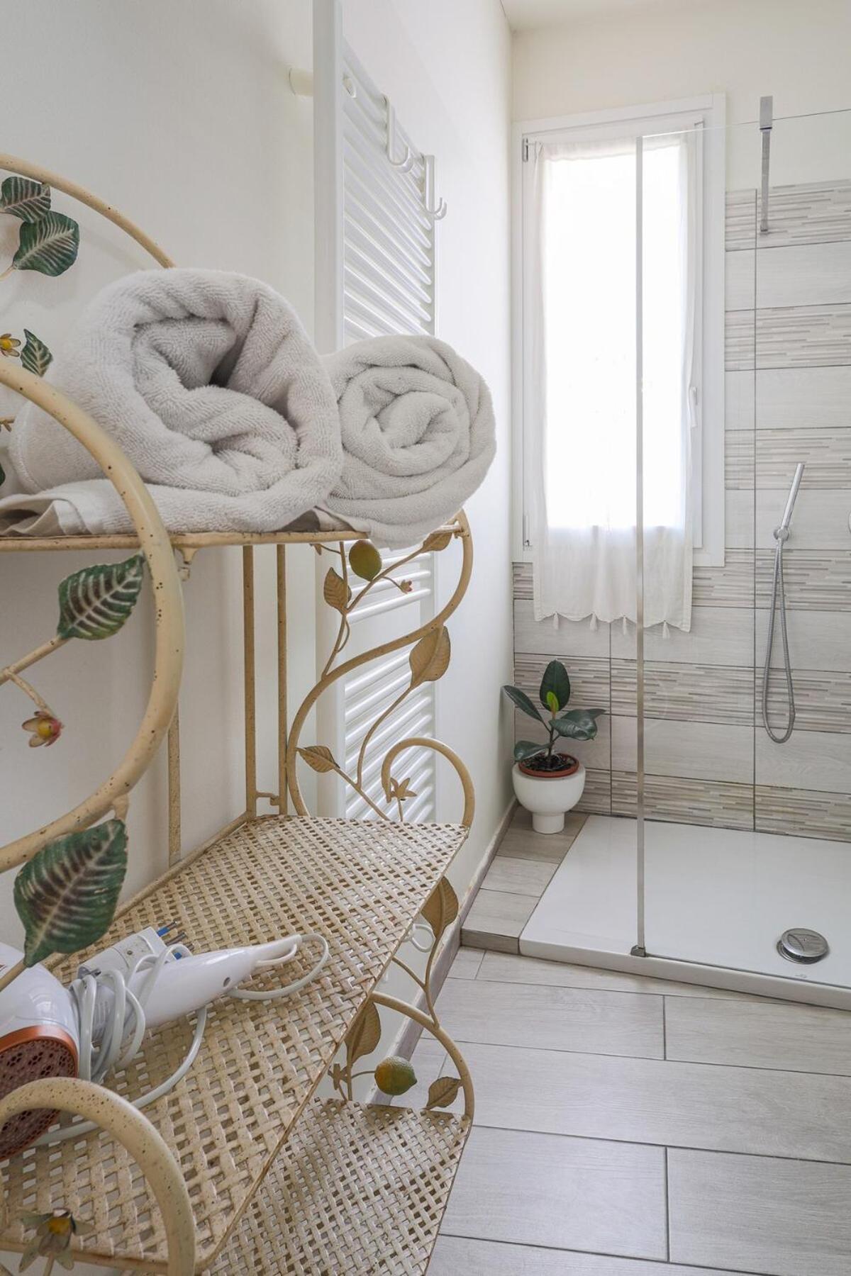 Jacuzzi & Relax - Casa Indipendente 20Min Da Milano Villa Zelo Buon Persico Kültér fotó